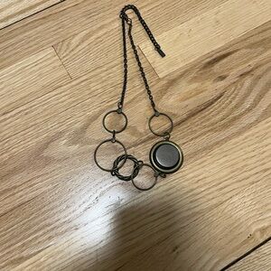 Kien-Stylish Bronze Statement Necklace – Modern Circle Link Design